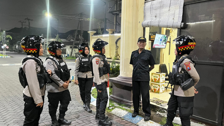 Polwan Polresta Sidoarjo Intensifkan Patroli, Pastikan Kamtibmas Tetap Kondusif