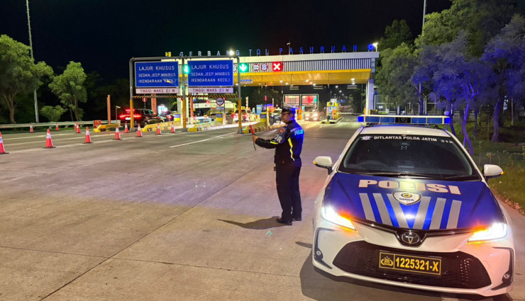Hari Keempat Operasi Ketupat Semeru Polda Jatim Pastikan Jalur Tol dan Arteri Lancar